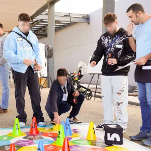 Party games un team building de juegos de mesa gigantes Pasa la risa