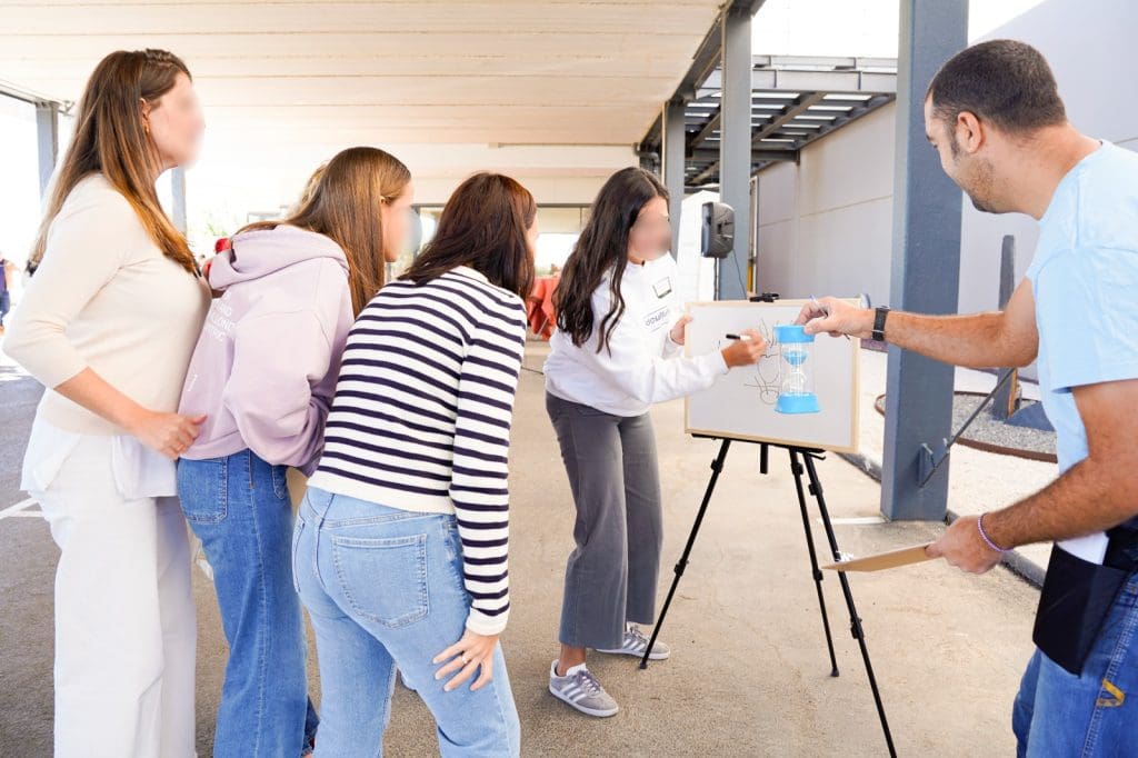 Party gamesempresa: un teambuilding vibrante para fiestas | Pasa la risa