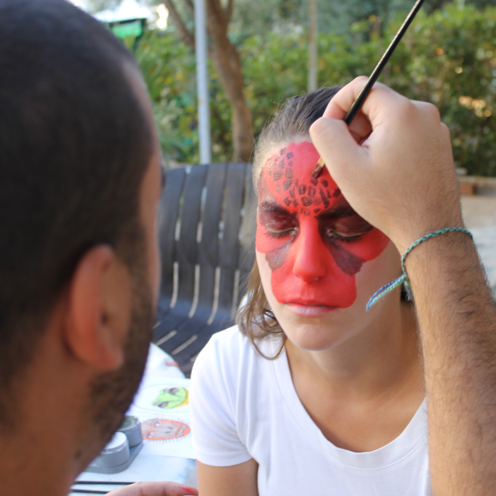 Make-up games team building de maquillaje Pasa la risa