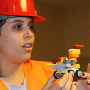 Lego builder team building construcción lego para empresas Pasa la risa