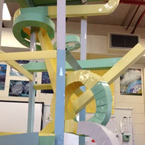 Paper roller coaster team building de construcción Pasa la risa