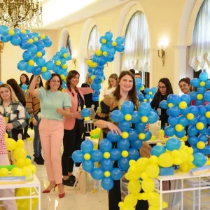 balloon art lab un team building de globoflexia Pasa la risa