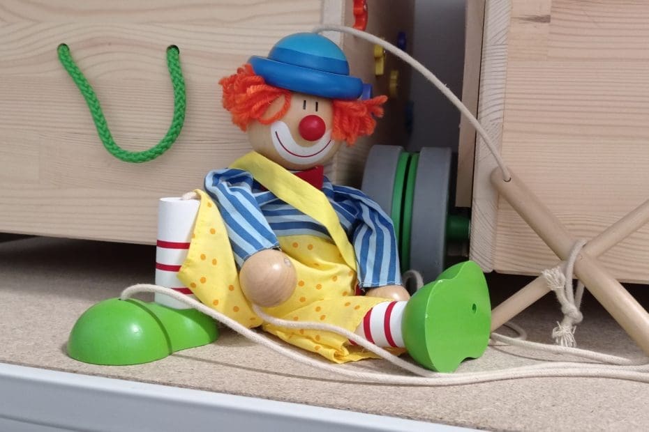 El animador para cumpleaños infantiles, la navaja de 8 usos | Pasa la risa